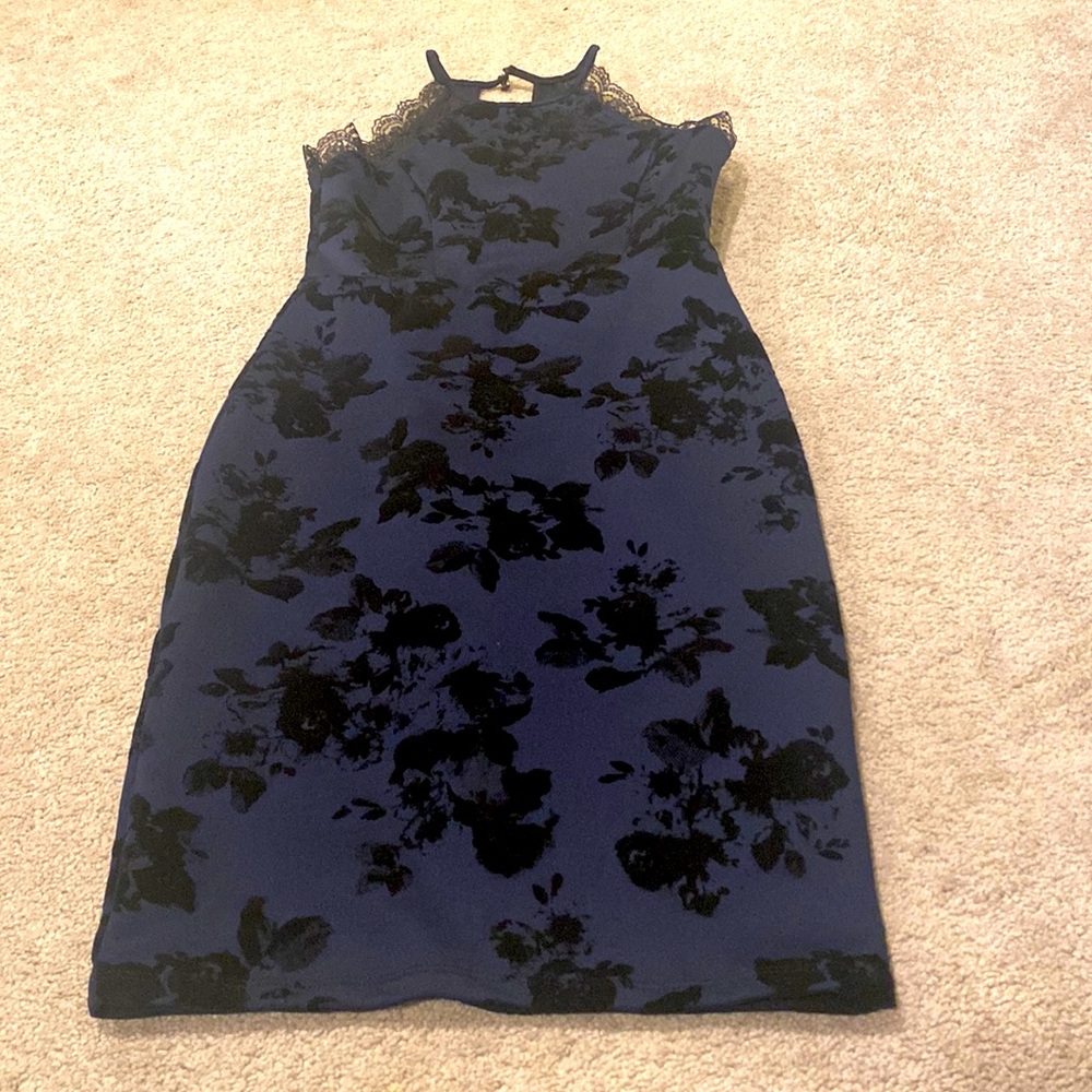 Windsor Fashion Size S Navy with Black